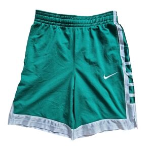 Nike • Shorts
